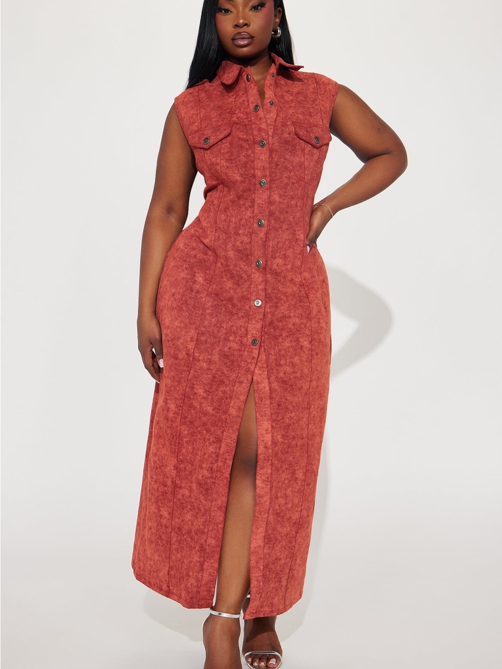 Sleeveless Button-Front Maxi Dress in Rust Red